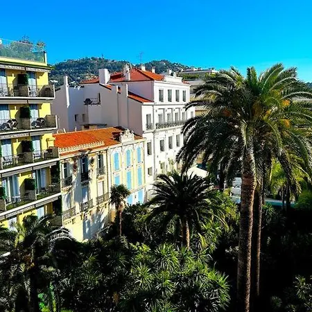 Viva Riviera Large 1 Bedroom With Sunny Terrace *